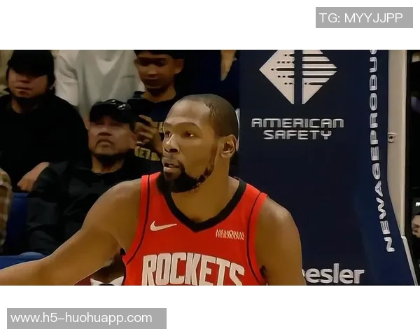 杜兰特首节表现抢眼5篮板3投3中贡献7分1助攻展现实力