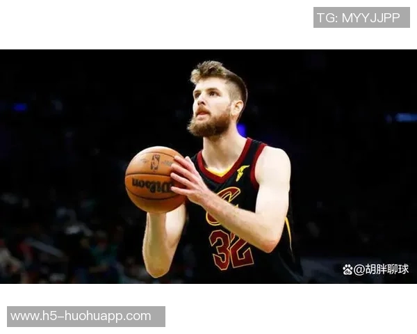 骑士队宣布迪恩韦德因左膝受伤缺席今日比赛将影响球队阵容调整