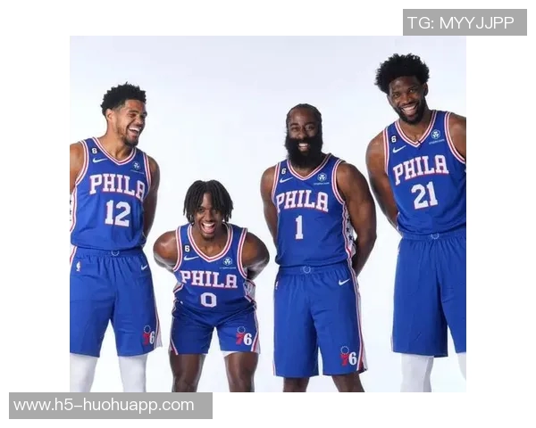 马克西精彩反击助攻恩比德空接暴扣替补席欢呼沸腾瞬间回顾